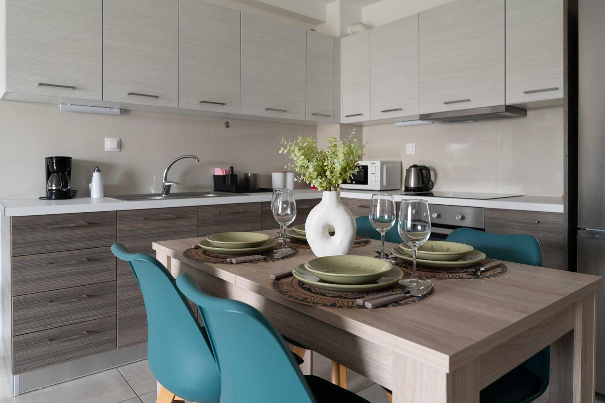 Modern Spacious Apartment Located In Le Pirée Extérieur photo
